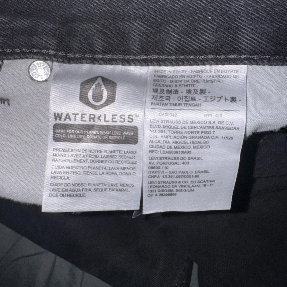 Levis 550 Relaxed Fit Black Denim Jeans Mens 44x30 Faded